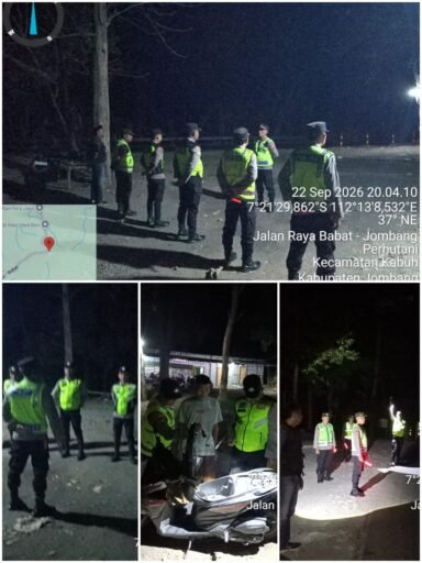 Polsek Ngimbang Gelar Patroli Penyekatan Loyalis PSHT Parlu 16 Yang Akan Berangkat Ke Madiun Polsek Ngimbang Gelar Patroli Penyekatan Loyalis PSHT Parlu 16 Yang Akan Berangkat Ke Madiun