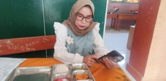 Nasi Putih, Ikan Dori Asam Manis, Tempe Mentega, Saut Vegetable, Semangka Menu MBG SMP Mika Bakti Ciparay