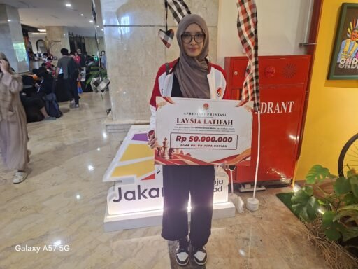 Laysia Latifah Raih Gelar Women Grand Master, Percasi DKI Beri Apresiasi Rp50 Juta Laysia Latifah Raih Gelar Women Grand Master, Percasi DKI Beri Apresiasi Rp50 Juta