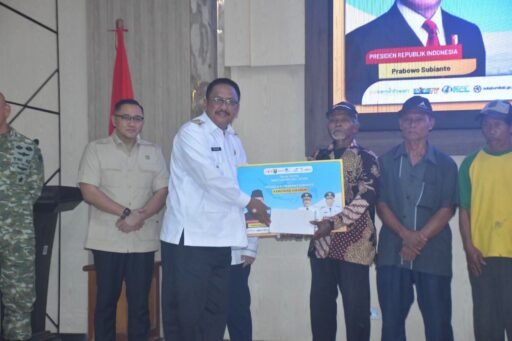 100 Becak Listrik Bantuan Presiden Disalurkan di Sukabumi, Pemkab Dorong Peningkatan Ekonomi Masyarakat 100 Becak Listrik Bantuan Presiden Disalurkan di Sukabumi, Pemkab Dorong Peningkatan Ekonomi Masyarakat