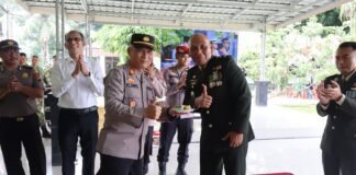 Perkuat Sinergitas TNI – Polri, Polresta Deli Serdang Beri Surprise HUT ke – 81 TNI
