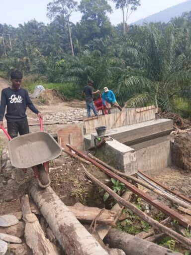 Kodim 0212/TS Bangun Jembatan Beton di Simadihon, Progres Capai 20,6 Persen Kodim 0212/TS Bangun Jembatan Beton di Simadihon, Progres Capai 20,6 Persen