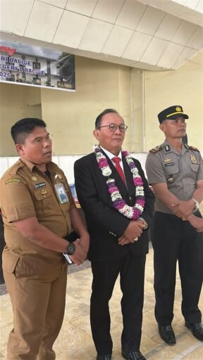 Alumni STM Balige Angkatan 1970 Kembali ke Almamater, Sahat P Pasaribu Beri Motivasi dan Bantuan untuk Siswa Alumni STM Balige Angkatan 1970 Kembali ke Almamater, Sahat P Pasaribu Beri Motivasi dan Bantuan untuk Siswa
