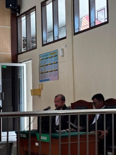 Panas!!! Advokat Jordan Sitepu keberatan kliennya Terdakwa YH dituntut Hukuman Mati Panas!!! Advokat Jordan Sitepu keberatan kliennya Terdakwa YH dituntut Hukuman Mati
