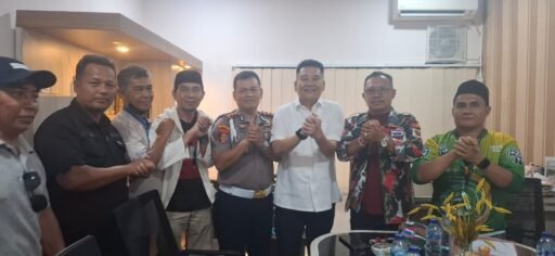 Jeritan Korban Asusila DS Didengar, Ratusan Massa PALI Sukses Desak Polda Sumsel Terbitkan SK PTDH Bripda HPW Jeritan Korban Asusila DS Didengar, Ratusan Massa PALI Sukses Desak Polda Sumsel Terbitkan SK PTDH Bripda HPW