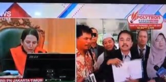 *Transparansi Peradilan Harga Mati: Wilson Lalengke Mengecam Keras Pembungkaman Media di PN Cibinong*