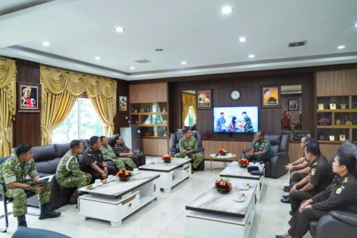 Tim Jaksa Agung Muda Pidana Militer Audensi dengan Pangdam I/BB di Medan Tim Jaksa Agung Muda Pidana Militer Audensi dengan Pangdam I/BB di Medan