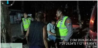 Guna Cegah Dan Daya Tangkal 4C Polsek Ngimbang Gelar Patroli Blue Light Di Malam Hari