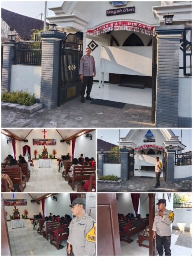 Personil Polsek Ngimbang Gelar Pengamanan Ibadah Minggu Pagi Di Gereja GKJTU Dan GJWI Desa Personil Polsek Ngimbang Gelar Pengamanan Ibadah Minggu Pagi Di Gereja GKJTU Dan GJWI Desa