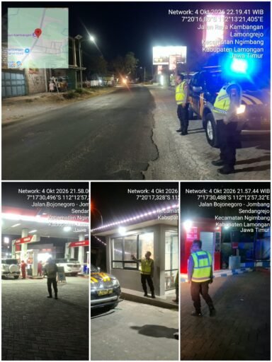 Polsek Ngimbang Gelar Patroli Blue Light Guna Menjaga Siskamtibmas Daerah Rawan Kriminal Di Wilayah Ngimbang Polsek Ngimbang Gelar Patroli Blue Light Guna Menjaga Siskamtibmas Daerah Rawan Kriminal Di Wilayah Ngimbang