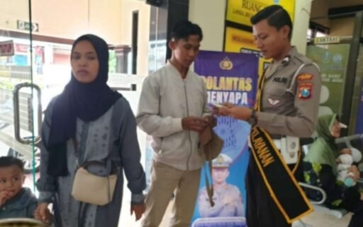 Polantas Menyapa, Satlantas Polres Jember Perkuat Pelayanan Transparan di Samsat Jember Polantas Menyapa, Satlantas Polres Jember Perkuat Pelayanan Transparan di Samsat Jember