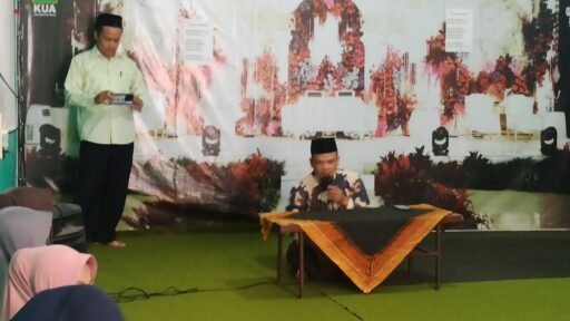 H. Sobari, S. Ag. Ketua KUA Kec. Pacet, Kab. Bandung , Rabu, 7-10-2026 Bimwin 15 Pas Catin Tatap Muka H. Sobari, S. Ag. Ketua KUA Kec. Pacet, Kab. Bandung , Rabu, 7-10-2026 Bimwin 15 Pas Catin Tatap Muka