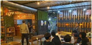 Demi Tingkatkan Pelayanan Masyarakat Polsek Ngimbang Gelar Patroli Blue Light 4C Di Malam Hari