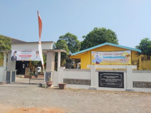 Bangunan Berusia 50 Tahun, SDN Mangli 03 Jember Dapat Revitalisasi Rp811 Juta Bangunan Berusia 50 Tahun, SDN Mangli 03 Jember Dapat Revitalisasi Rp811 Juta