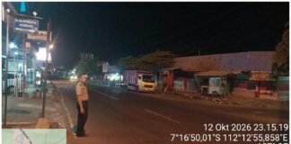 Polsek Ngimbang Guna Cegah Dan Daya Tangkal 4C Gelar Patroli Blue Light Di Malam Hari
