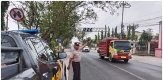 Intensifkan Patroli Harkamtipmas Polsek Ngimbang Sisir Beberapa Obyek Vital Di Wilayah Ngimbang