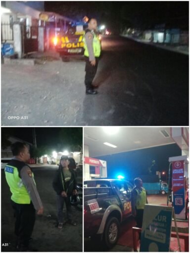 Guna Cegah Dan Daya Tangkal 4C, Polsek Ngimbang Gelar Patroli Blue Light Di Malam Hari Guna Cegah Dan Daya Tangkal 4C, Polsek Ngimbang Gelar Patroli Blue Light Di Malam Hari
