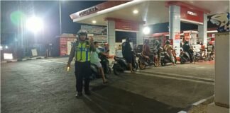 Polres Jember Cek Tiga SPBU, Antrean Normal dan Stok BBM Masih Tersedia