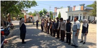 Polsek Ngimbang Gelar Apel Dan Patroli Gabungan Optimalisasi Pajak Kendaraan Di Wilayah Hukum Polsek Ngimbang