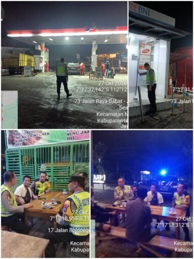 Polsek Ngimbang Guna Cegah Dan Daya Tangkal 4C Gelar Patroli Blue Light Di Wilayah Ngimbang Pada Malam Hari Polsek Ngimbang Guna Cegah Dan Daya Tangkal 4C Gelar Patroli Blue Light Di Wilayah Ngimbang Pada Malam Hari