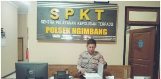 Secara Rutin Polsek Ngimbang Laksanakan Pengecekan Barang Inventaris dan Kebersihan Mapolsek Ngimbang