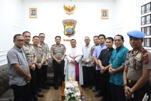 Perkuat Sinergi Jaga Kedamaian Pulau Nias, Kapolres Nias Terima Kunjungan Uskup Keuskupan Sibolga Perkuat Sinergi Jaga Kedamaian Pulau Nias, Kapolres Nias Terima Kunjungan Uskup Keuskupan Sibolga