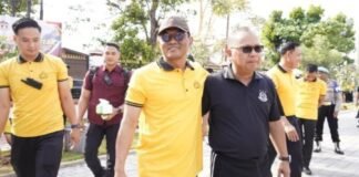Irjen Kalingga Dukung Green Policing Lewat Penanaman Pohon di Kejati NTB