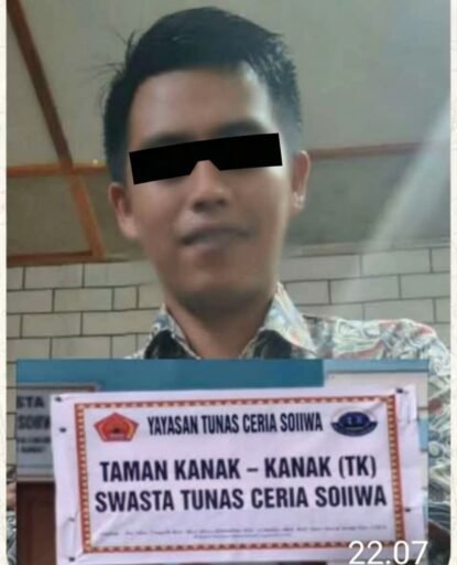 TK Tunas Ceria Disorot: Guru Gemuk, Murid Kurus TK Tunas Ceria Disorot: Guru Gemuk, Murid Kurus
