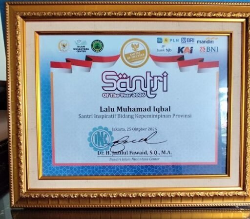 Dari Pesantren ke Pemerintahan, Gubernur Iqbal Raih Santri of The Year 2026 Dari Pesantren ke Pemerintahan, Gubernur Iqbal Raih Santri of The Year 2026