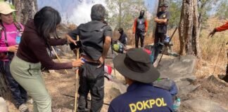 Dukung Pengamanan Mulang Pakelem di Rinjani, Dokkes Polda NTB Siaga Layani Kesehatan