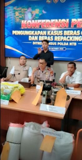 Polda NTB Bongkar Pengoplosan Beras SPHP, 2 Pengusaha Penggilingan Padi Jadi Tersangka Polda NTB Bongkar Pengoplosan Beras SPHP, 2 Pengusaha Penggilingan Padi Jadi Tersangka