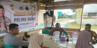 Menjelang musim penghujan sekaligus menjaga stabilitas kamtibmas, Polsek Bunut kembali menggelar Jumat Curhat