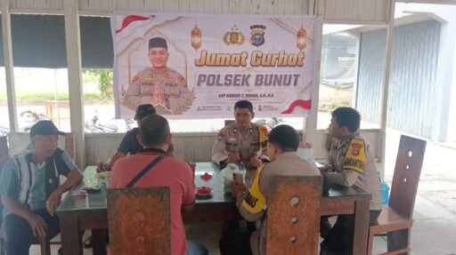 Polsek Bunut Gelar Jumat Curhat, Aipda Sihombing Tekankan Pencegahan Narkoba Hingga Karhutla Polsek Bunut Gelar Jumat Curhat, Aipda Sihombing Tekankan Pencegahan Narkoba Hingga Karhutla