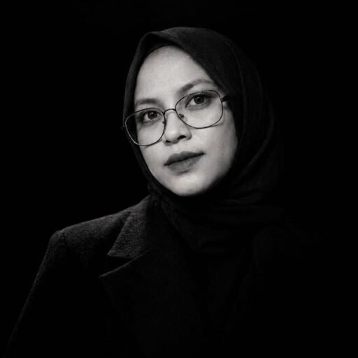 Gen Z dan Krisis Finansial Mengintai: Mengapa Literasi Keuangan Tak Bisa Ditunda Lagi Gen Z dan Krisis Finansial Mengintai: Mengapa Literasi Keuangan Tak Bisa Ditunda Lagi