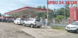 *MINYAK SUBSIDI PERTALITE DIDUGA DISALAHGUNAKAN: KODE SPBU 24.38338 JADI SOROTAN DI DESA ARAH TIGA*